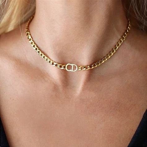 Petit CD Choker Necklace Gold.